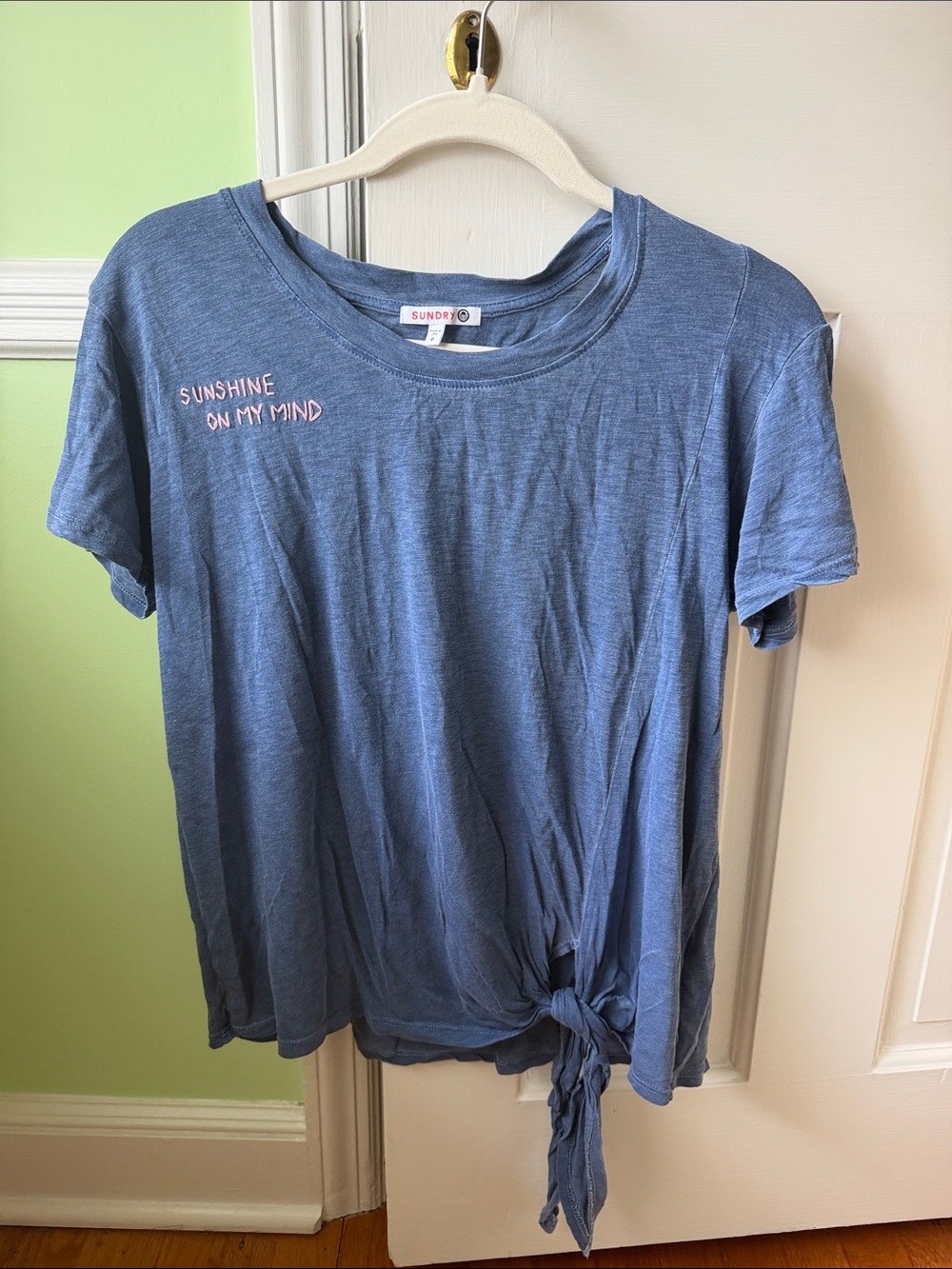 Sundry blue sunshine tee size 0